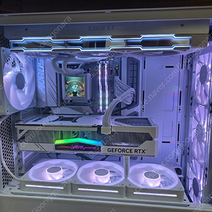 9800X3D RTX 4080 SUPER 리안리 본체