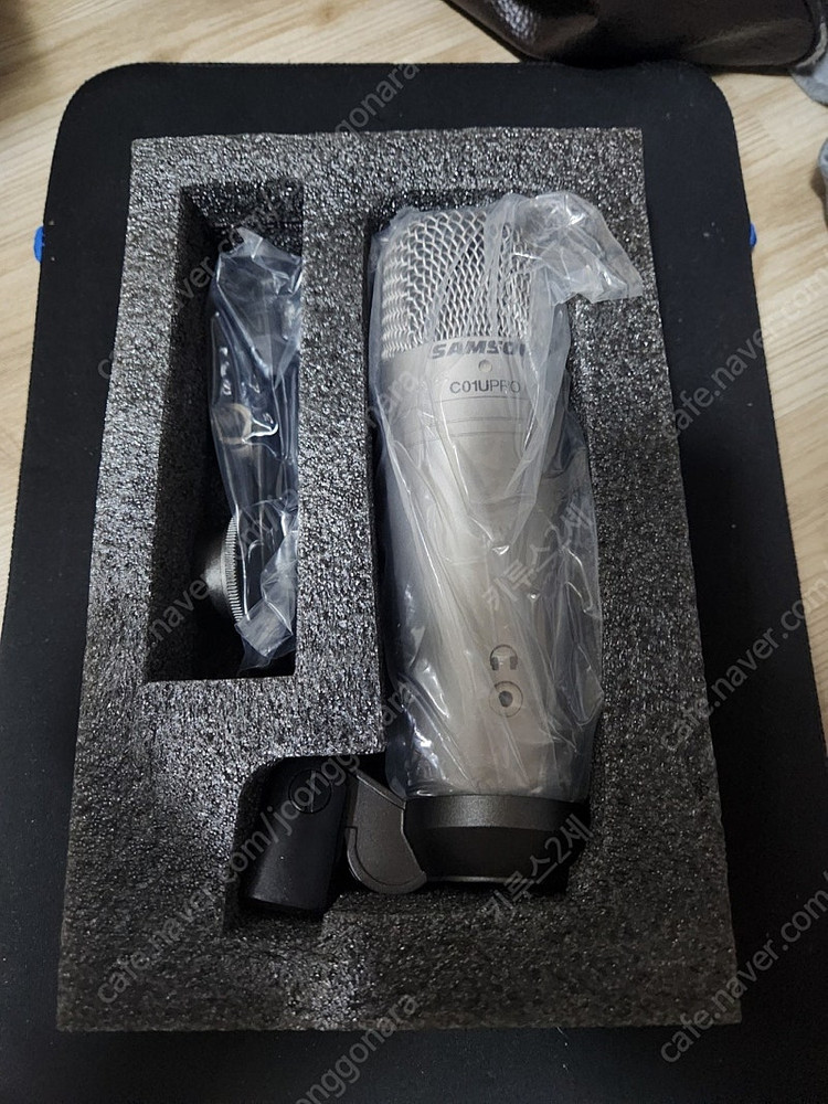 SAMSON C01U PRO 마이크, 쇼크마운트, 팝필터 세트 팝니다 이미지