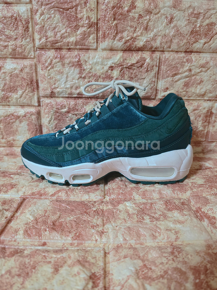 NIKE 나이키 여성 235mm 운동화 2종 각--1