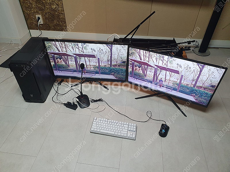 듀얼 32인치 모니터 + 컴퓨터 팝니다--2