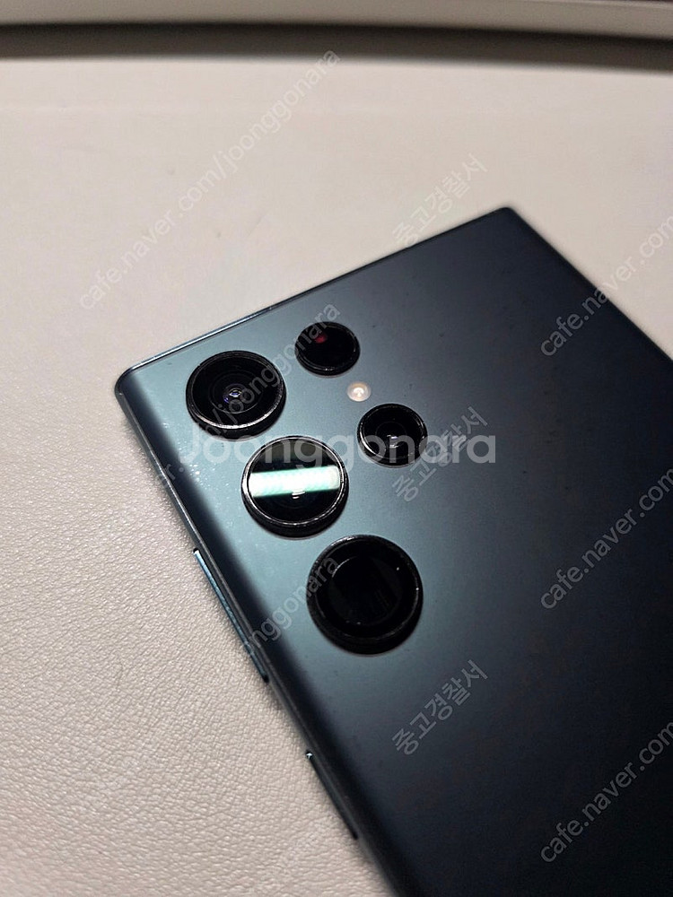 [파손]갤럭시S22 울트라 256GB 그린 팝니다.--2