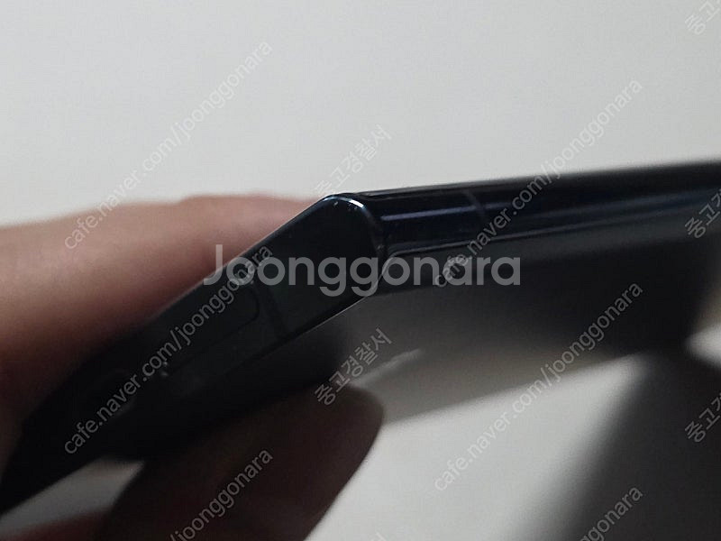 [파손]갤럭시S22 울트라 256GB 그린 팝니다.--4