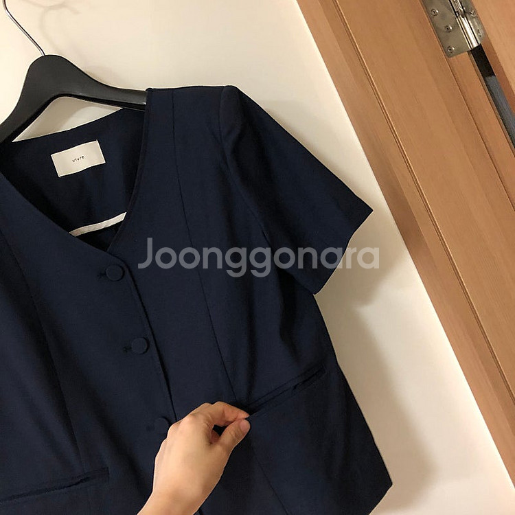 브이넥 노카라 반팔 자켓 출근룩 결혼식 하객룩 올드머니...--3