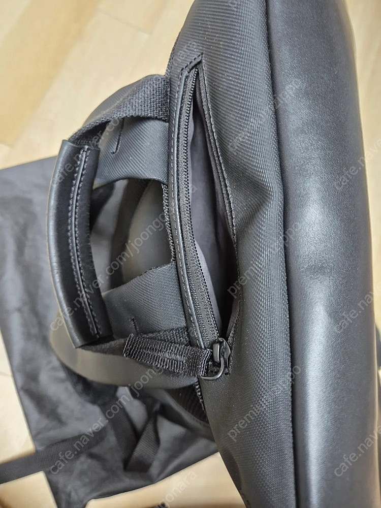 벤큐 암스테르담 카본 백팩--4