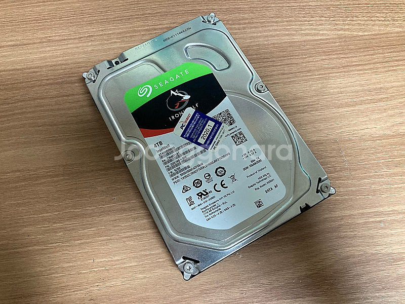 시게이트 바라쿠다 , 아이언울프 4TB 하드--0
