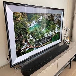 LG 55인치 OLED 55C8GNA + 앰비언트라이트 판매합니다.