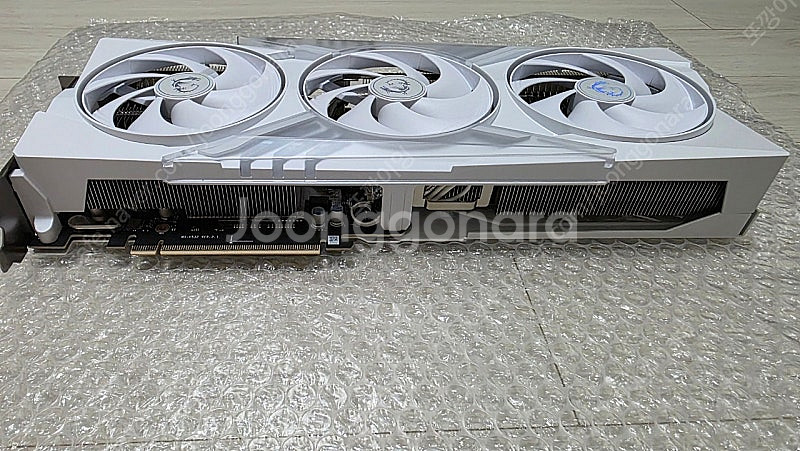 MSI 지포스 RTX 5070 게이밍 트리오 OC 화이...--4
