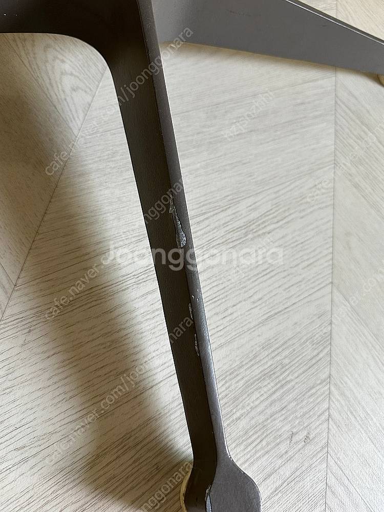 허먼밀러테이블--3