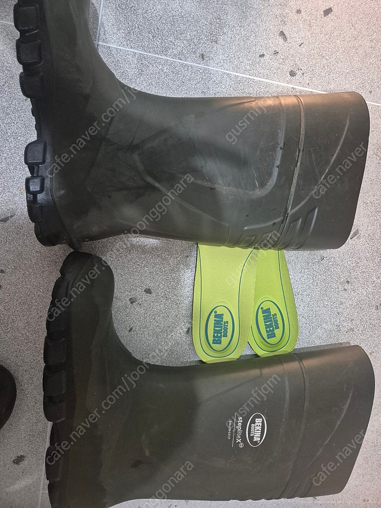 베키나 낚시장화 팝니다.--4