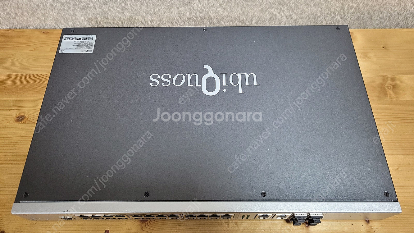 유비쿼스 E3010-24PS 고성능 L2 PoE 스위치...--2