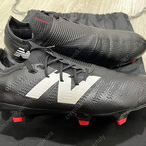 최상급 뉴발란스 퓨론 V7+프로 FG [285] 축구화 이미지