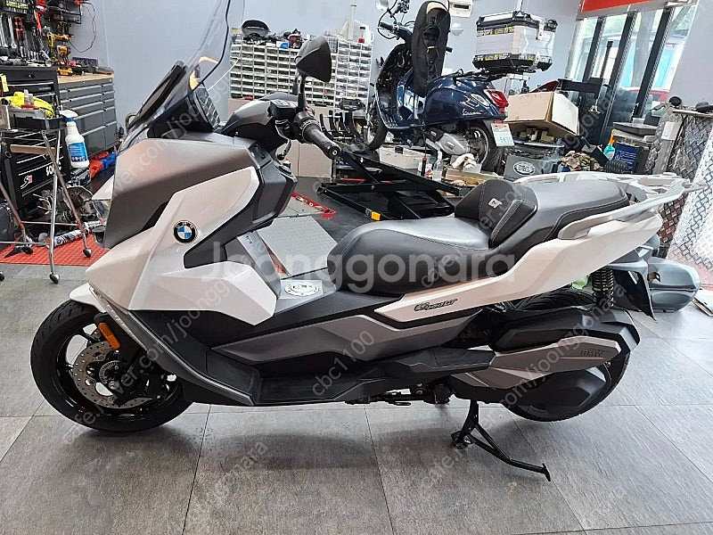 22년식 C400GT 판매합니다--2