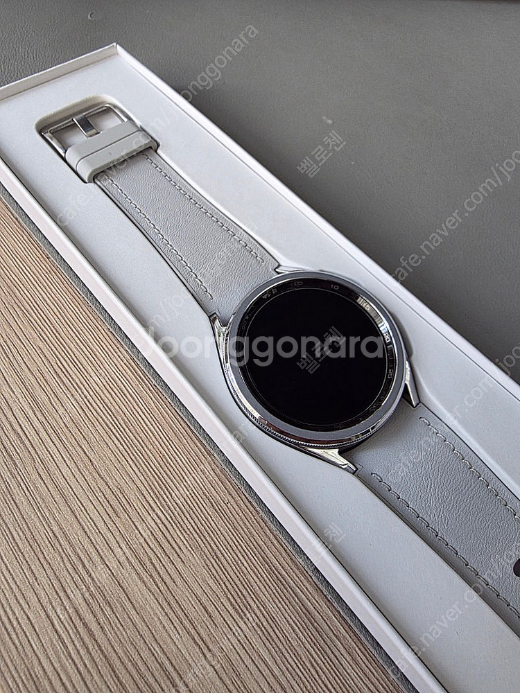 갤럭시 워치6 클래식 43mm 실버--1