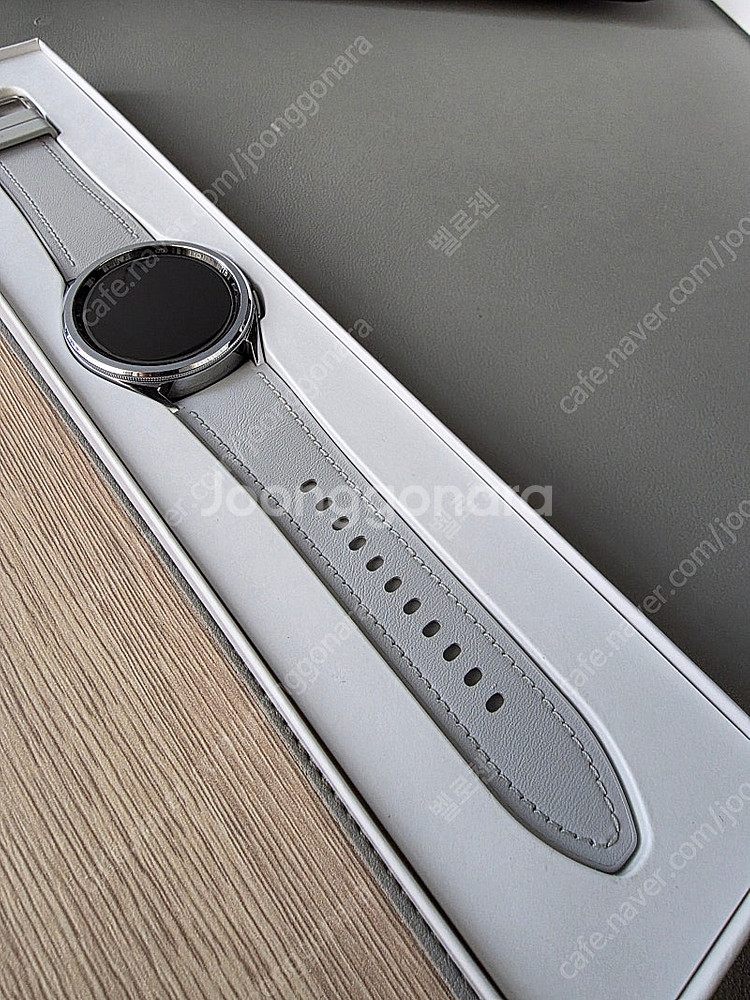 갤럭시 워치6 클래식 43mm 실버--2