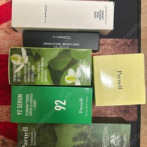 파넬 기초제품, 맥 제품 팝니다 : 세럼, 크림, 베이스, 립글로스