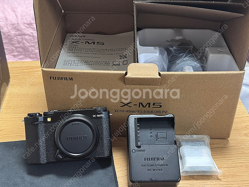 후지필름 X-M5 블랙 15-45 번들렌즈 키트--1