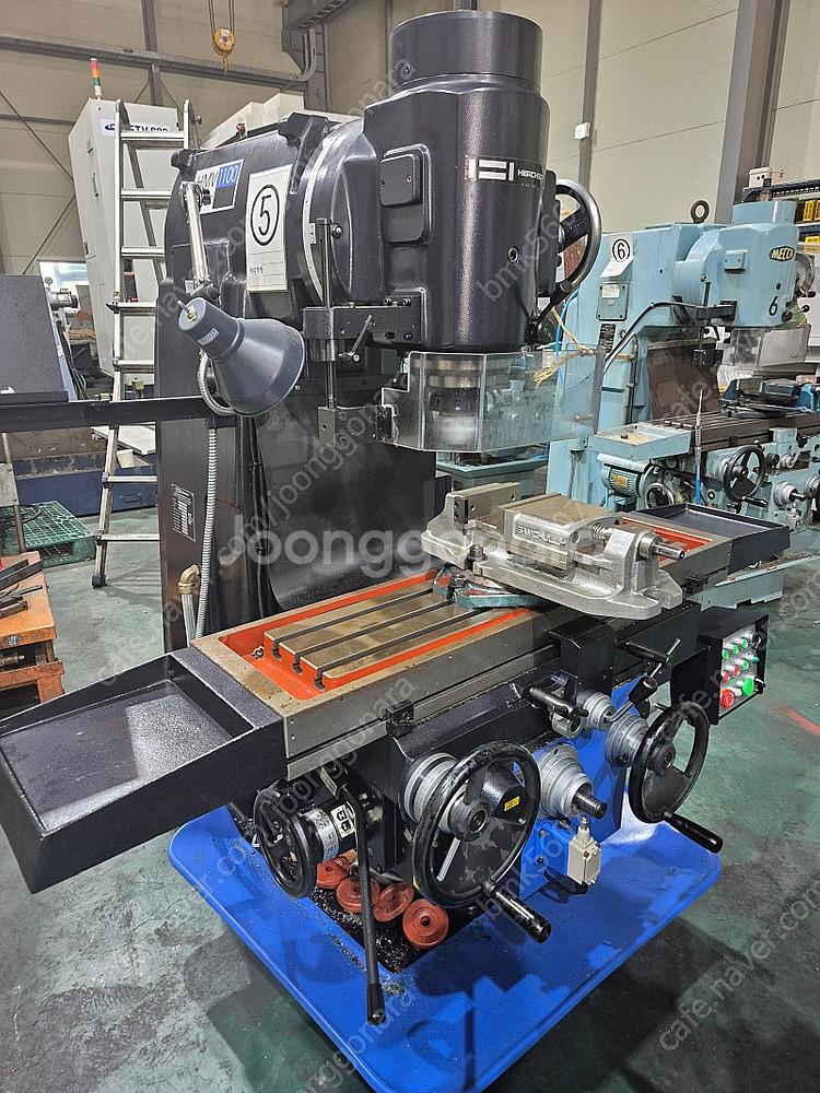 범용밀링 멍텅구리 2호기 밀링 판매합니다 20년식 16년식--3