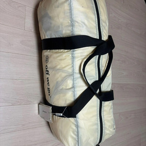 오프위고 OWG 카 쉘터 타프 21 크림팝니다.