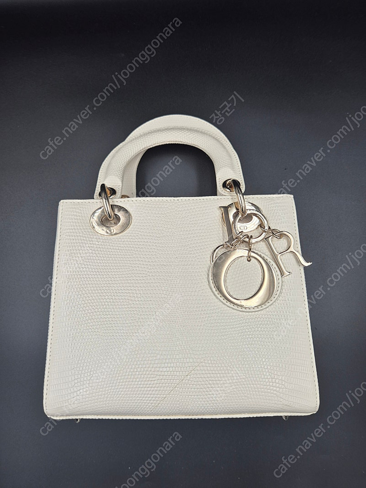 마지막 급처 디올 레이디 백 리자드 미니 아이보리 팝니다--1