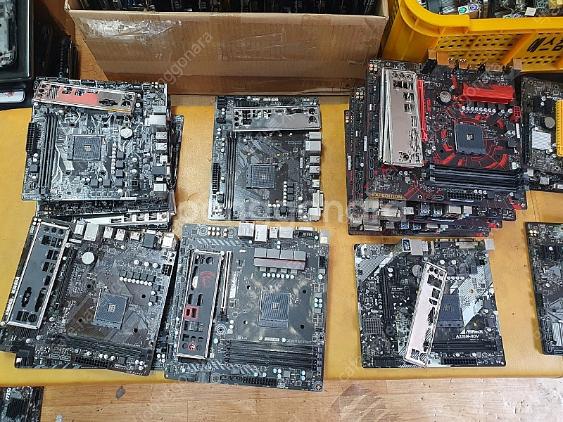 AMD 라이젠 지원 메인보드 A320 b350 b450...--1