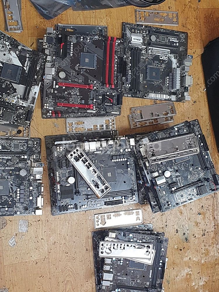 AMD 라이젠 지원 메인보드 A320 b350 b450...--2