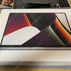 맥북프로 16인치 M1 PRO CTO (램 32GB / SSD 1TB / CPU 10C / GPU 16C) + 파우치 + 노트북 거치대 판매합니다. (A2485)