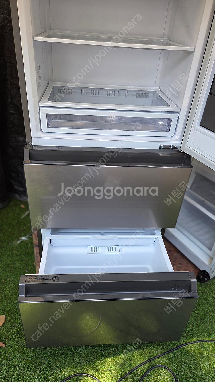 삼성 스텐드형 김치냉장고 327L--4