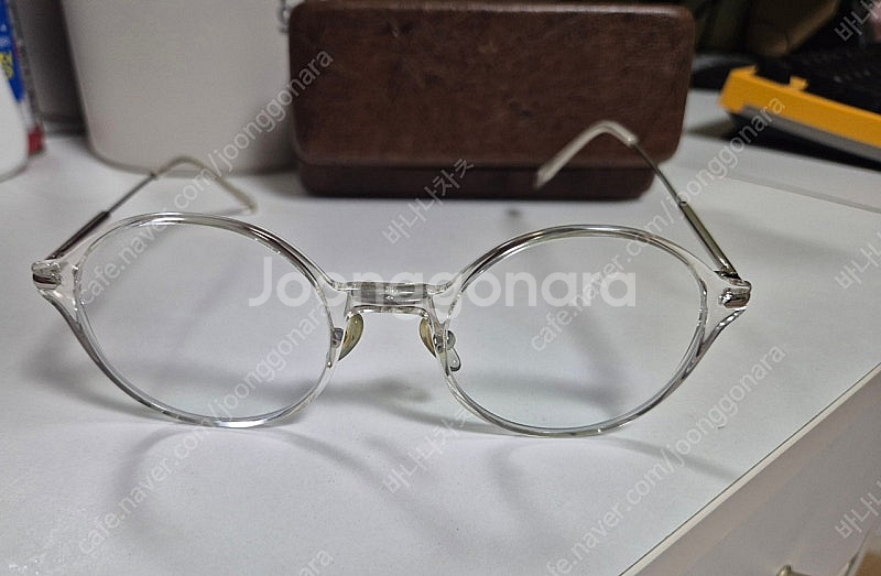 투명테 안경--1