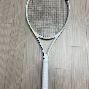 테크니화이버 TF-X1 275 테니스라켓 팝니다