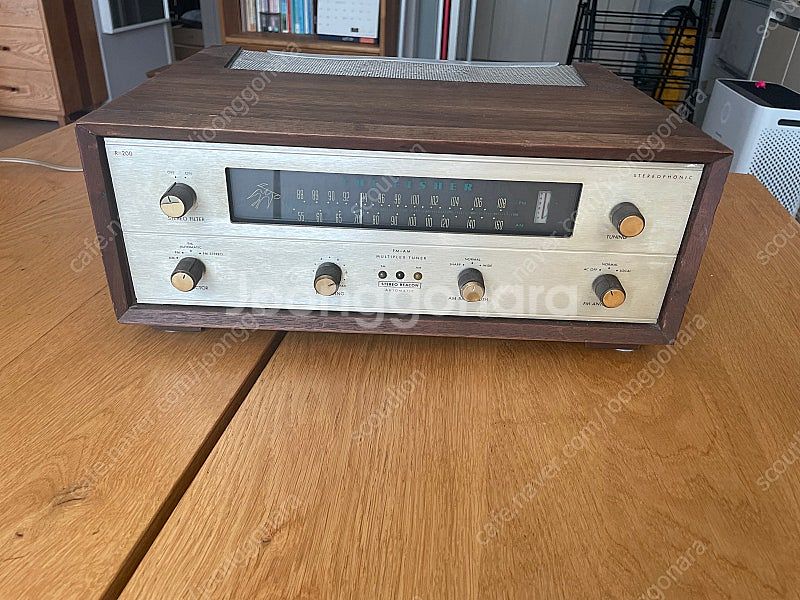 피셔R-200 진공관튜너--1