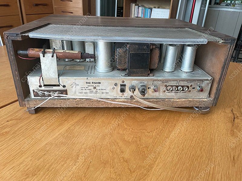 피셔R-200 진공관튜너--2