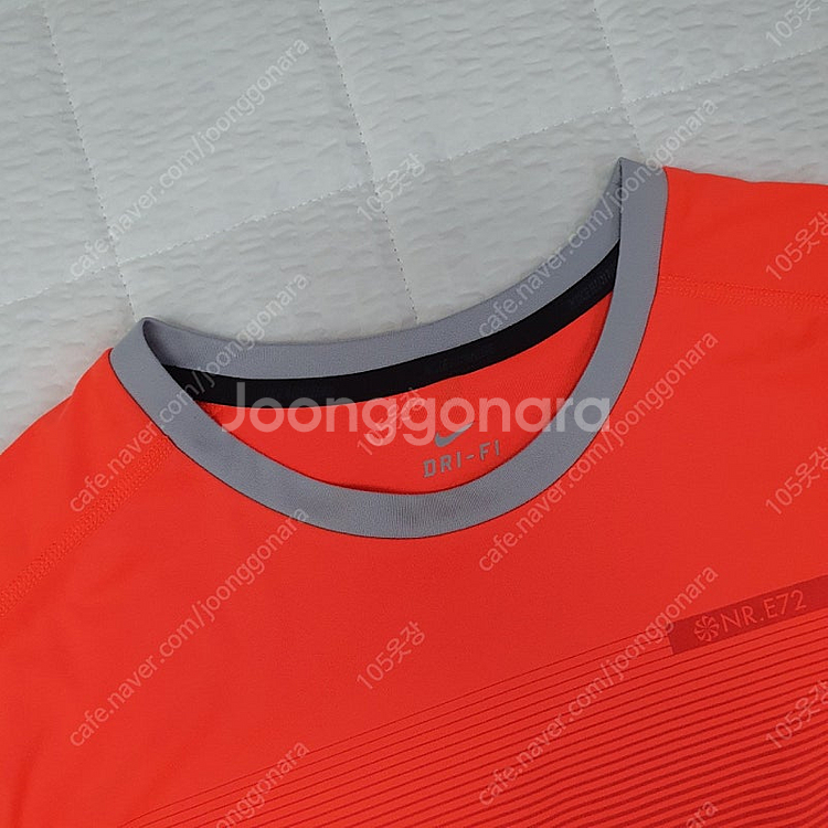 나이키 드라이핏 기능성 반팔티 남자105--1