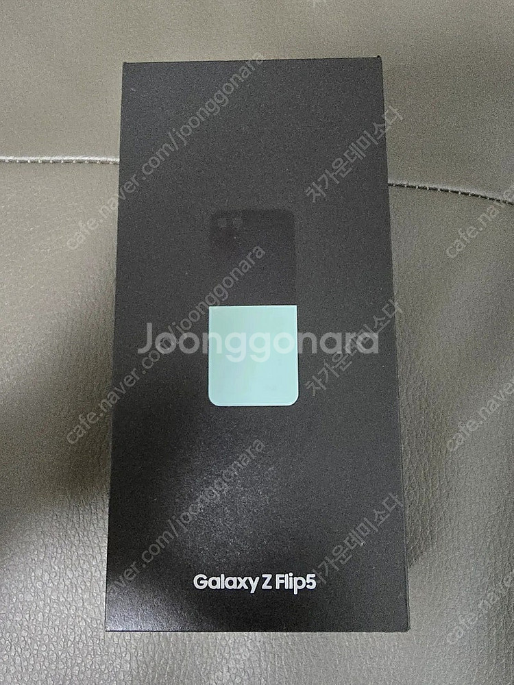 (풀박스)30만원 z플립5 512g(액정신품)--0