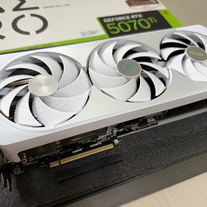기가바이트 RTX 5070Ti AERO 에어로 팝니다!