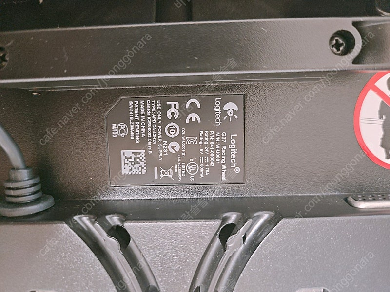 로지텍 G27 레이싱 휠--4