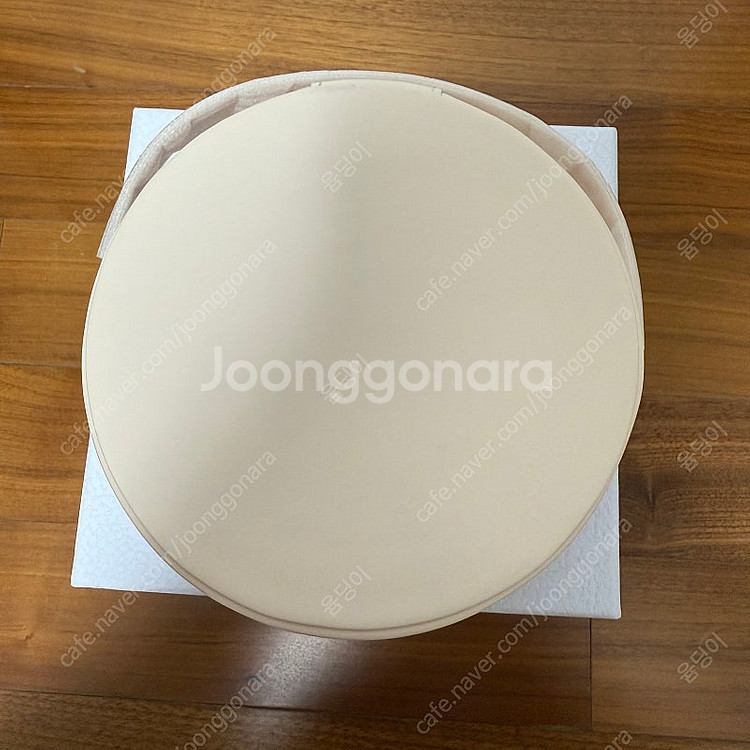 디올뷰티 원형 거울파우치 새상품--1