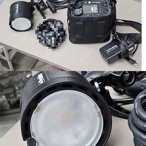 프로포토 Profoto B2 헤드만 혹은 파워팩 250 air 포함해서 판매합니다.