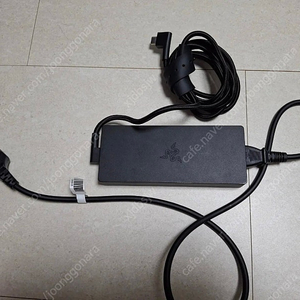 레이저블레이드 노트북 정품 충전기 230w 팝니다