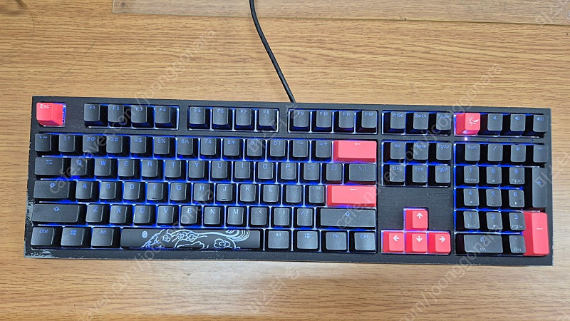 덕키(Ducky) SHINE 7 저소음 적축 키보드 판매합니다. 이미지