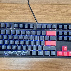 덕키(Ducky) SHINE 7 저소음 적축 키보드 판매합니다. 이미지