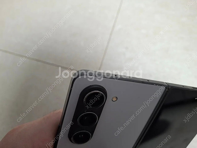 갤럭시z폴드5 256기가 팝니다--6