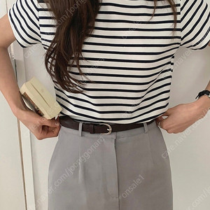가내스라 멜팅 스트라이프 티셔츠 네이비