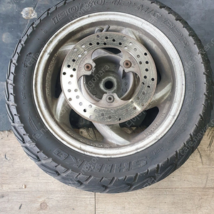 GTS 125 보이져 125 리어 휠 디스크 중고 팝니다