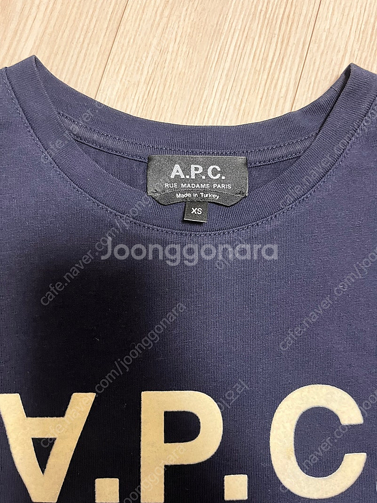 아페쎄 APC 벨벳로고 티셔츠 (네이비, xs)--1