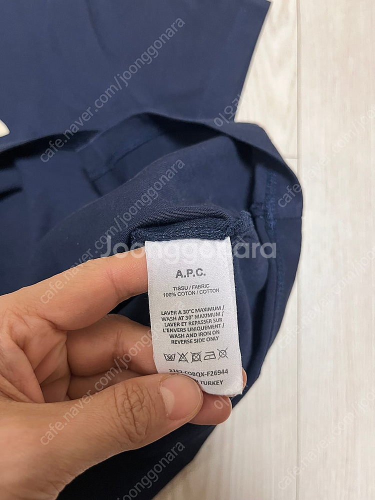 아페쎄 APC 벨벳로고 티셔츠 (네이비, xs)--2