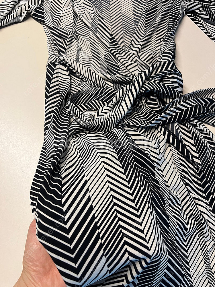 찰랑찰랑 BCBG 랩원피스 55사이즈 추천--2