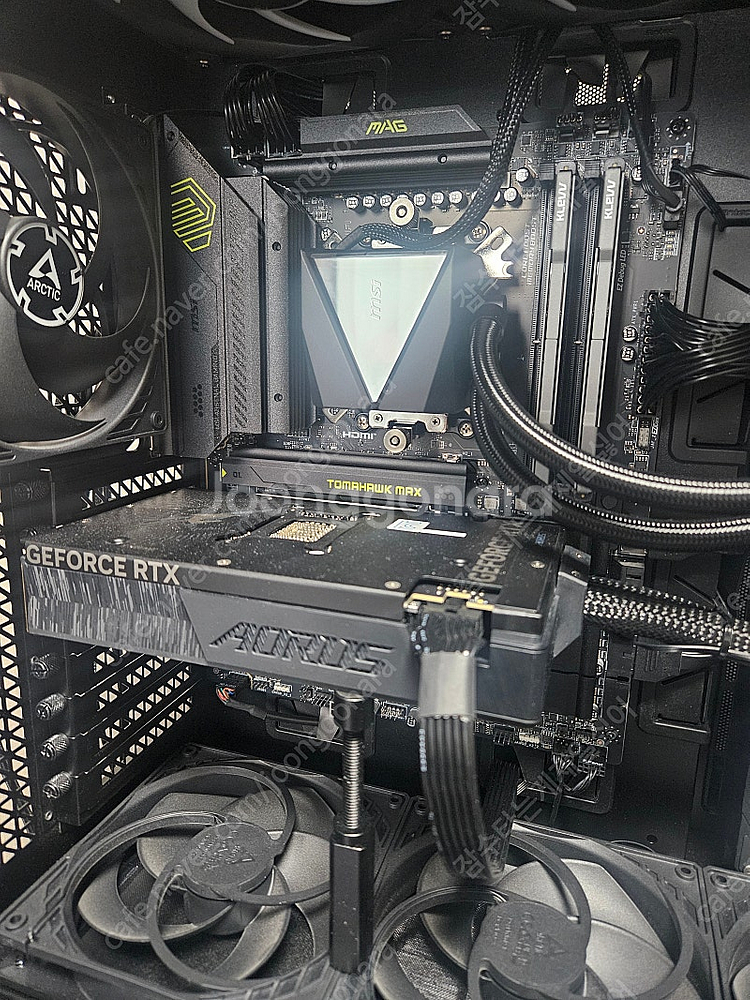 9800x3d + msi b850 토마호크--0