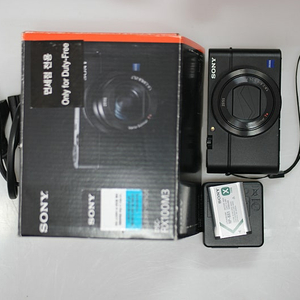 소니 rx100m3 판매합니다.