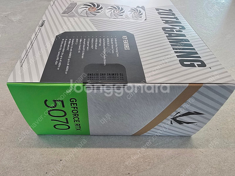 ZOTAC RTX 5070 AMP 화이트 그래픽카드 미...--3