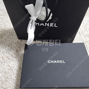 샤넬 클래식 캐비어 미디움